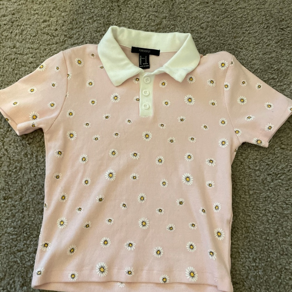 Cute forever 21 top! Only worn once!